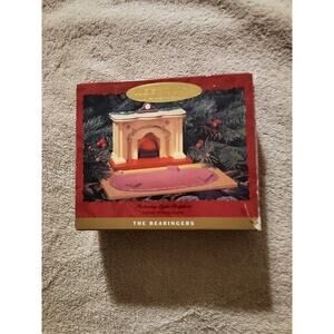 Hallmark Keepsake Ornament 1993 The Bearingers Flickering Light Fireplace‎ WORKS